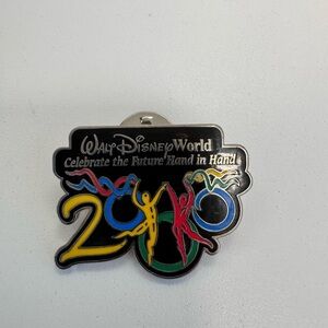 Walt Disney World 2000 Celebrate the Future Hand in Hand Trading Pin.